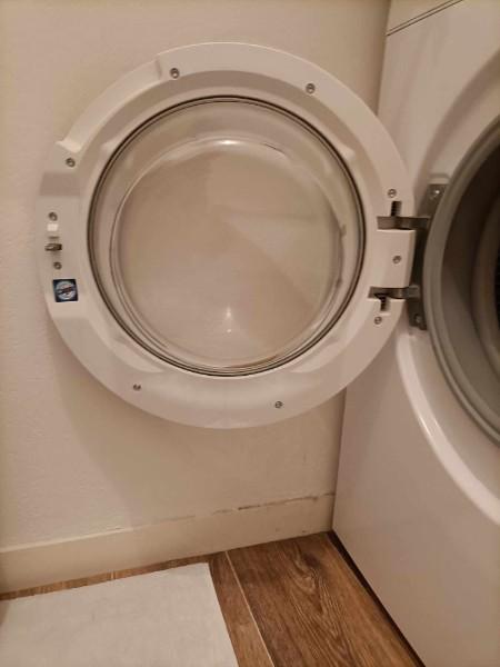 Besoin d'une pièce détachée pour votre lave linge/sèche linge ? Ou trouver sa plaque signalétique !