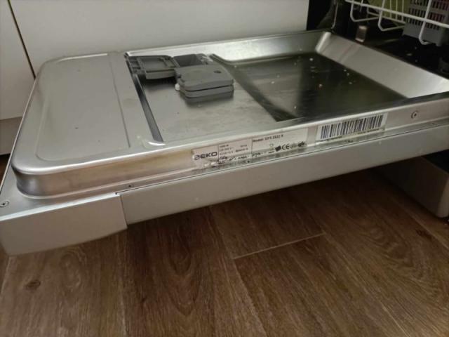 Besoin d'une pièce détachée pour votre Lave vaisselle ? Ou trouver sa plaque signalétique !